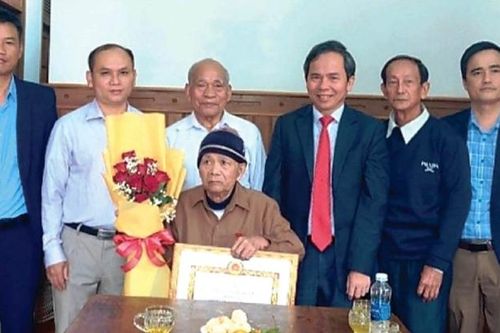 Chú trọng chất lượng tổ chức cơ sở đảng và đảng viên