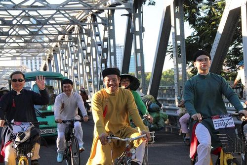 Tuần lễ áo dài cộng đồng năm 2024 sẽ diễn ra vào cuối tháng 6