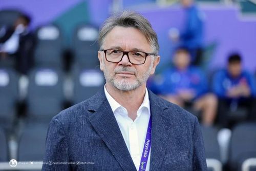 HLV Troussier nói bóng đá Việt Nam như Judo