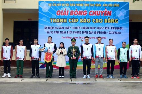 Bế mạc Giải bóng chuyền tranh Cúp Báo Cao Bằng năm 2024