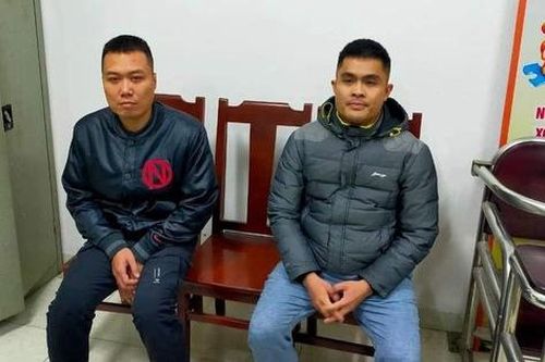 Vụ hai thanh niên đi xe máy lên đường vành đai 2, gây gổ, đánh người: Có thể khởi tố hình sự
