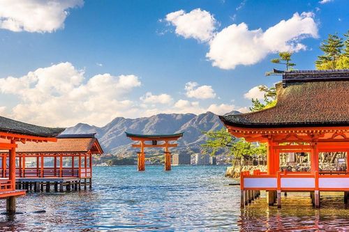 Kiến trúc độc đáo của ngôi đền nổi linh thiêng, được công nhận là Di sản thế giới
