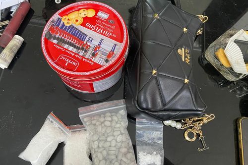 Cặp vợ chồng chuyên cung cấp 'nước vui, thuốc lắc' cho 'dân chơi'