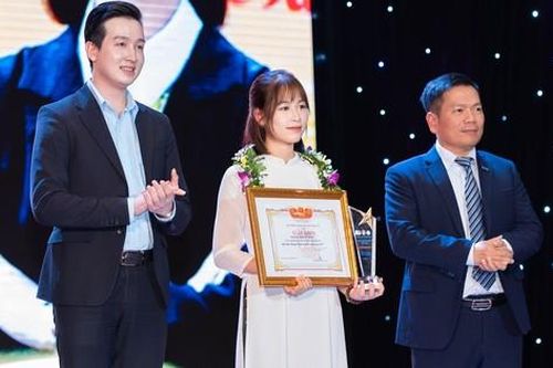 Nữ sinh viên 5 Tốt với tinh thần cống hiến sức trẻ cho màu áo Đoàn trong Tháng Thanh niên