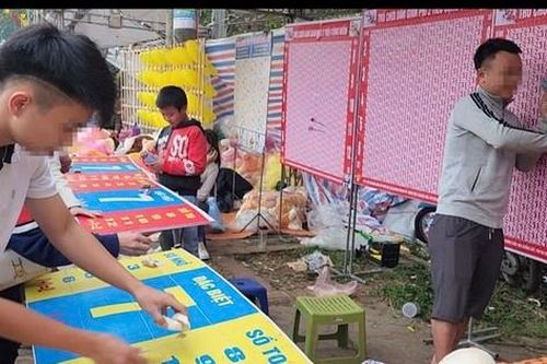 Vẫn còn 'sạn' trong lễ hội đầu xuân