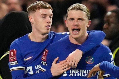 Chelsea lọt vào tứ kết FA Cup sau màn rượt đuổi tỷ số kịch tính
