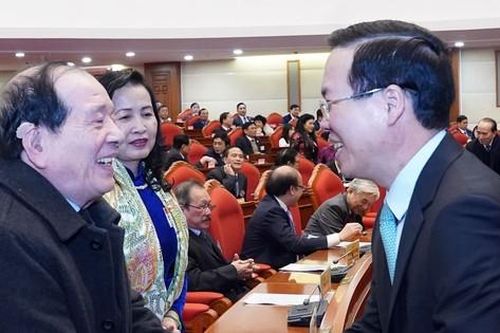 Chủ tịch nước gặp mặt đại biểu trí thức, nhà khoa học, văn nghệ sĩ