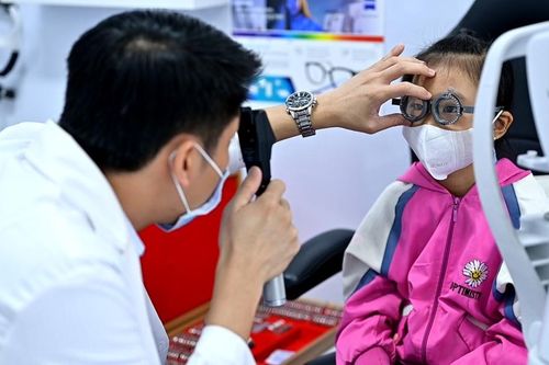 Địa chỉ cắt kính cận tại Bến Tre năm 2024