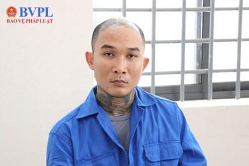 Dùng súng bắn người khác vì hát karaoke