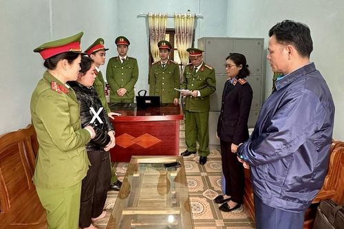 Phê chuẩn khởi tố, bắt tạm giam nữ Phó Chủ tịch UBND xã ở Hà Giang tham ô tài sản