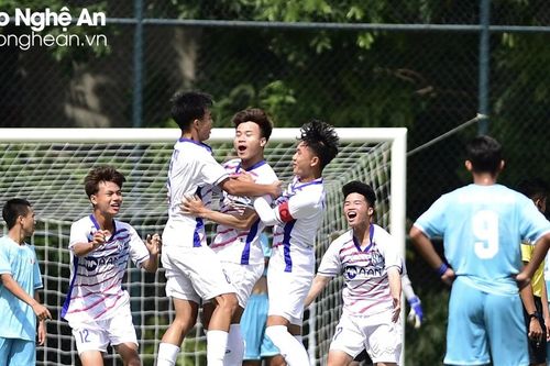 U19 Sông Lam Nghệ An vượt qua U19 PVF giành vé vào bán kết Giải U19 Quốc gia