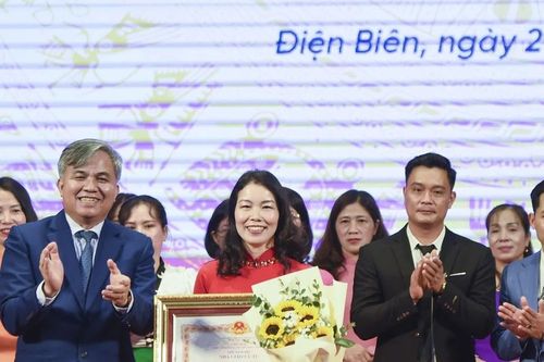 Điện Biên: Số giáo viên được trao tặng danh hiệu Nhà giáo Ưu tú tăng kỷ lục