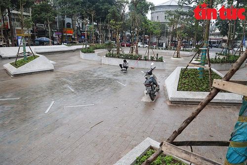 Vườn hoa Hàng Đậu sau cải tạo
