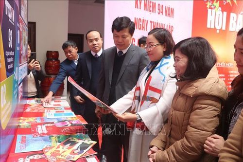 Khai mạc Hội báo Xuân Giáp Thìn tỉnh Hưng Yên