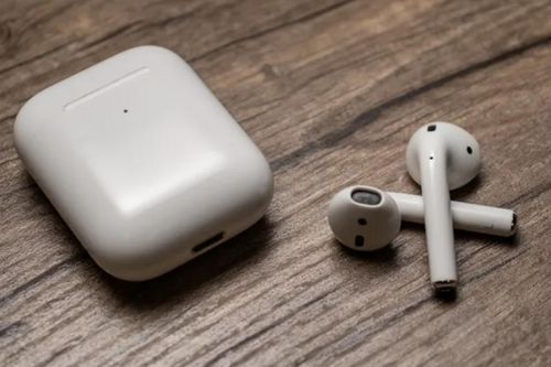 AirPods trong tương lai có thể được tích hợp camera