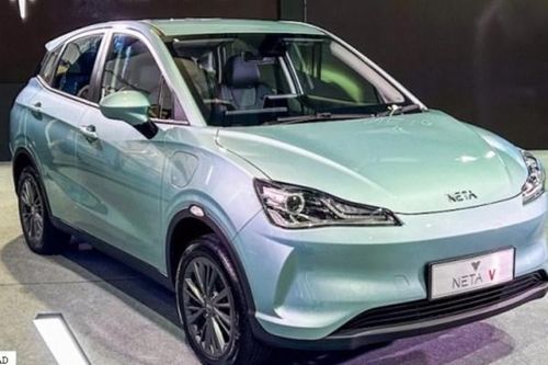 Malaysia đề xuất trợ cấp một lần cho người sử dụng xe điện
