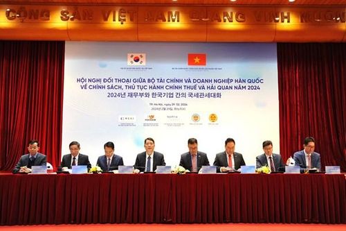 Đối thoại với doanh nghiệp Hàn Quốc về chính sách thuế và hải quan