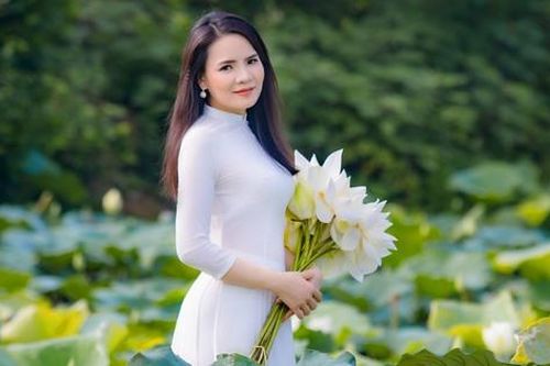 Ca sĩ Út Mai kể về ước mơ có 10 triệu đồng trong tay