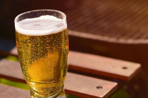 Ngành bia rượu chật vật tìm lối thoát