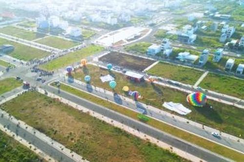 TP. Long Xuyên biểu diễn khinh khí cầu