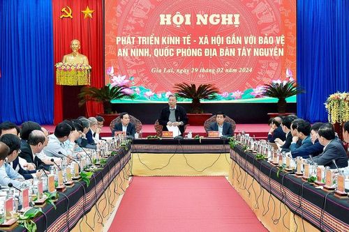 Tập trung phát triển kinh tế-xã hội gắn với bảo vệ an ninh, quốc phòng địa bàn Tây Nguyên