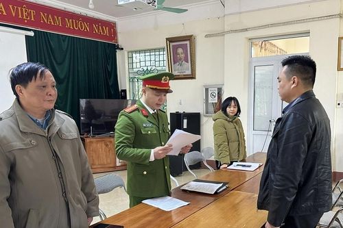 3 giáo viên dạy lái xe bị khởi tố vì thu học phí vượt quy định