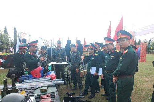 Bộ Chỉ huy Quân sự tỉnh kiểm tra và chấm điểm mô hình học cụ huấn luyện năm 2024