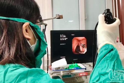 Con vắt dài 5cm được gắp ra khỏi đường hô hấp của thai phụ
