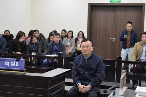 Cựu Giám đốc CDC Hà Nội vắng mặt trong phiên tòa liên quan đến Việt Á