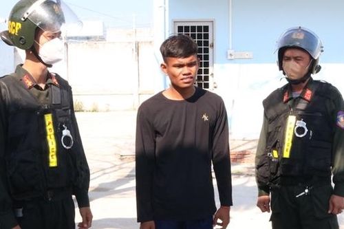 Khởi tố, bắt tạm giam học viên cai nghiện tàng trữ ma túy