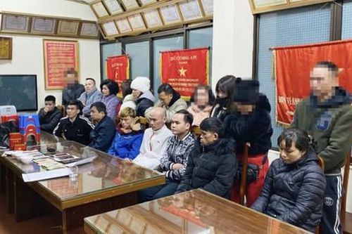 Đột kích sòng xóc đĩa, bắt quả tang 14 đối tượng, thu giữ gần 650 triệu đồng