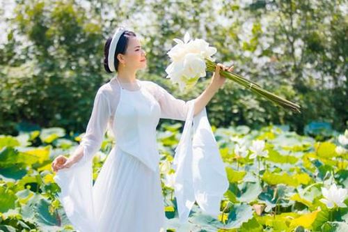 Giọng ca Út Mai ngọt ngào trong hơn 20 bài hát âm hưởng dân ca