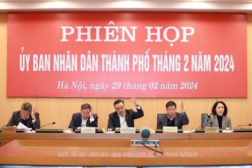 Hà Nội xem xét cơ chế quản lý thu chi đối với dịch vụ hỗ trợ hoạt động giáo dục