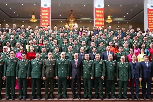 Chủ tịch nước trao Huân chương Chiến công hạng Nhì tặng Bộ đội Biên phòng