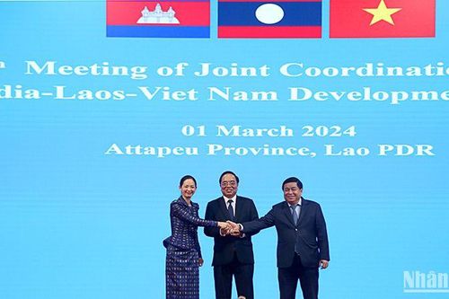 Cần tạo nhiều đột phá nhằm thúc đẩy hợp tác Tam giác phát triển Campuchia-Lào-Việt Nam