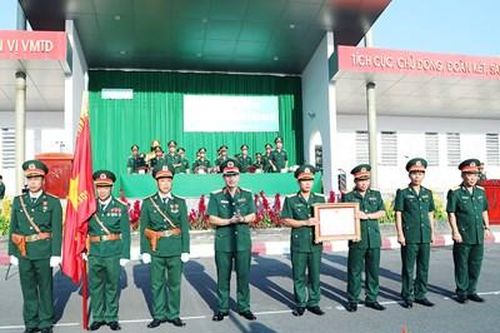 Sư đoàn 309 đón nhận Huân chương Bảo vệ Tổ quốc hạng Nhì