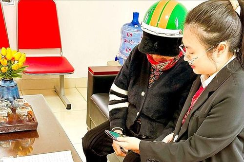 Kịp thời ngăn chặn vụ lừa đảo chuyển tiền qua ngân hàng