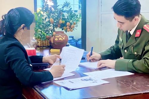 Xử phạt người phụ nữ đăng facebook 'báo chốt' đo nồng độ cồn