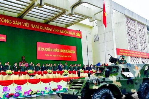 Những hình ảnh đẹp của lực lượng vũ trang Nghệ An tại lễ ra quân huấn luyện