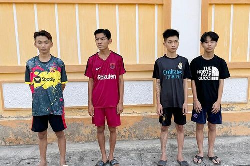 Bắt nhóm thanh niên chém trọng thương người khác