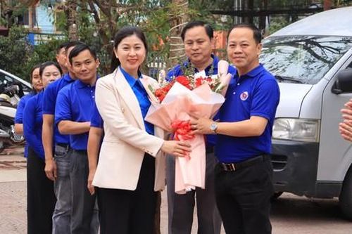 Tỉnh Đoàn Sơn La thắt chặt đoàn kết với Đoàn thanh niên nước bạn Lào