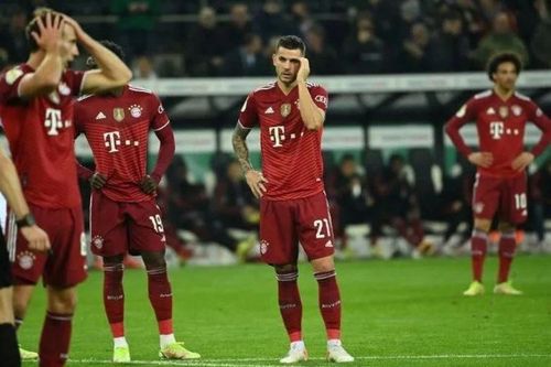 Bayern Munich buộc phải thi hành án phạt khắc nghiệt từ UEFA