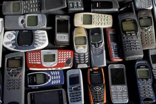 Hết điện thoại 'cục gạch' 2G, hệ thống bán lẻ hỗ trợ nâng cấp lên 4G