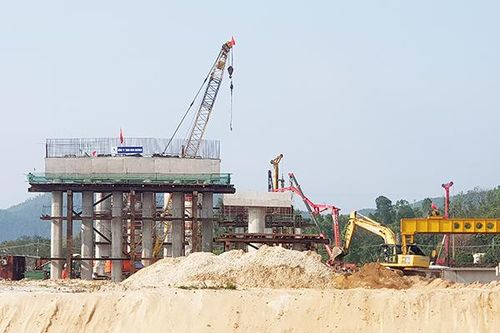 Đà Nẵng: Nhiều dự án dùng ngân sách thành phố thi công chậm tiến độ