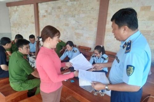 An Giang: Lần theo livestream, 'chốt đơn' nguyên kho hàng không rõ nguồn gốc