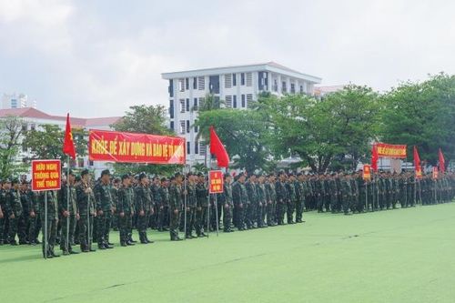Các học viện, nhà trường quân đội ra quân huấn luyện năm 2024