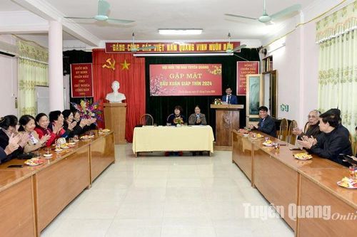 Hội Hưu trí Báo Tuyên Quang tổ chức gặp mặt đầu Xuân