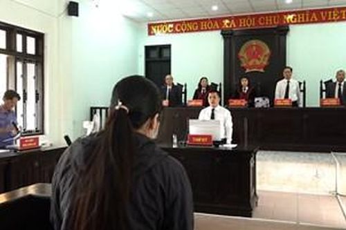 Tạm đình chỉ vụ án do bị cáo bị bệnh tâm thần