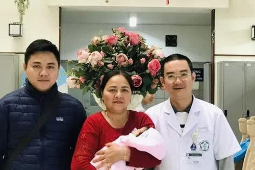 Bệnh viện Bạch Mai cứu chữa và can thiệp thành công cho một trẻ sơ sinh bị bệnh tim bẩm sinh phức tạp