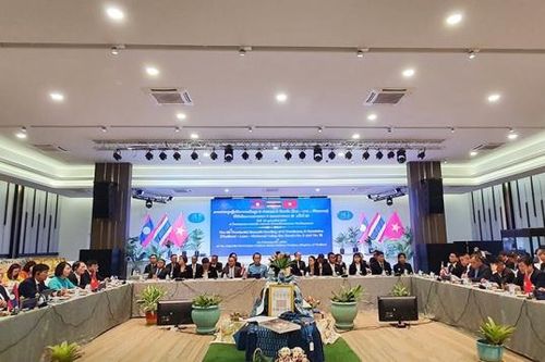 Đẩy mạnh cơ chế hợp tác toàn diện giữa 9 tỉnh của Việt Nam, Lào và Thái Lan